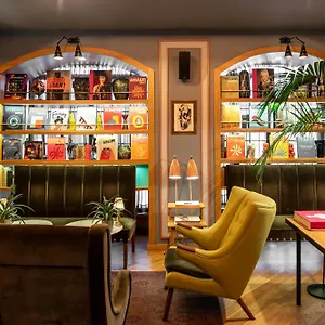 4* Hotel Browns