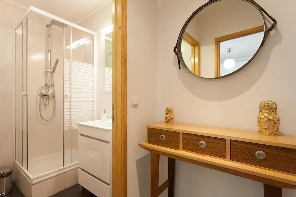 **** Hotel Moniz Studio Apartment - By Lu Holidays Lisbon Portugal